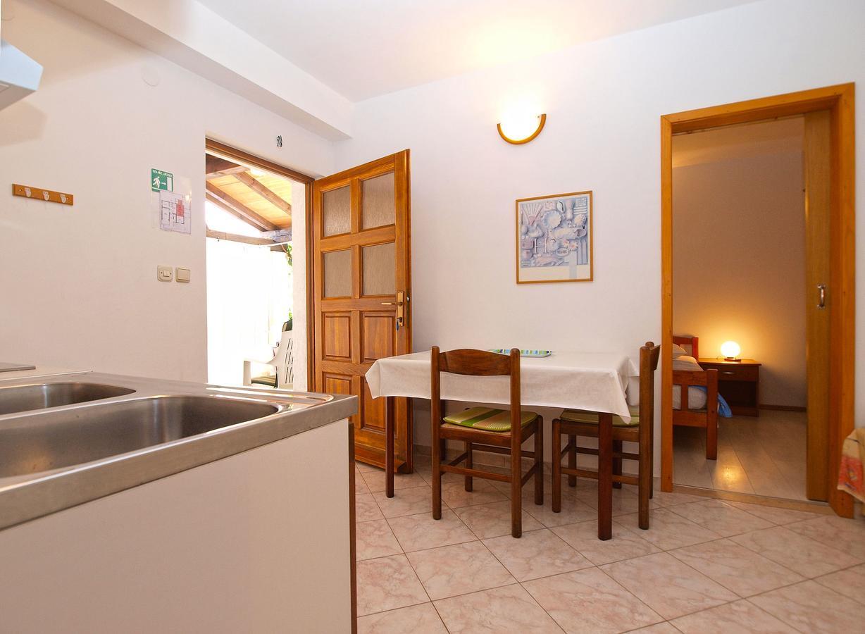 Apartment Elda 1455 ฟาชานา ภายนอก รูปภาพ